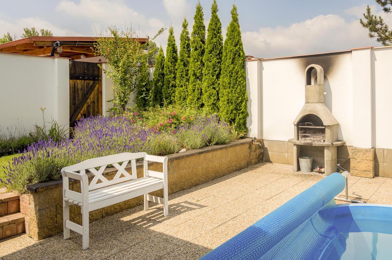 Chalupa U Čápů Nove Mlyny Exterior foto